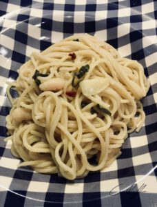 Kühlende Salbei-Bohnen Spaghetti